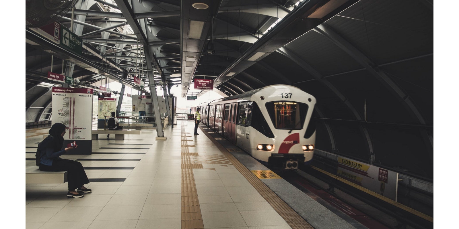 Trains for city center from Brussels Airport